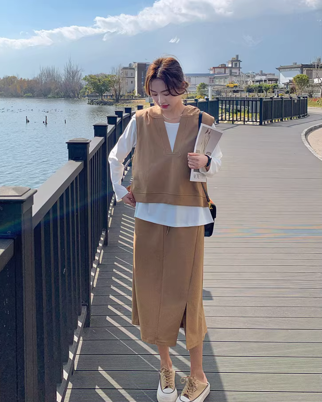 White Long-Sleeve Top / Vest / Skirt QAZ0002