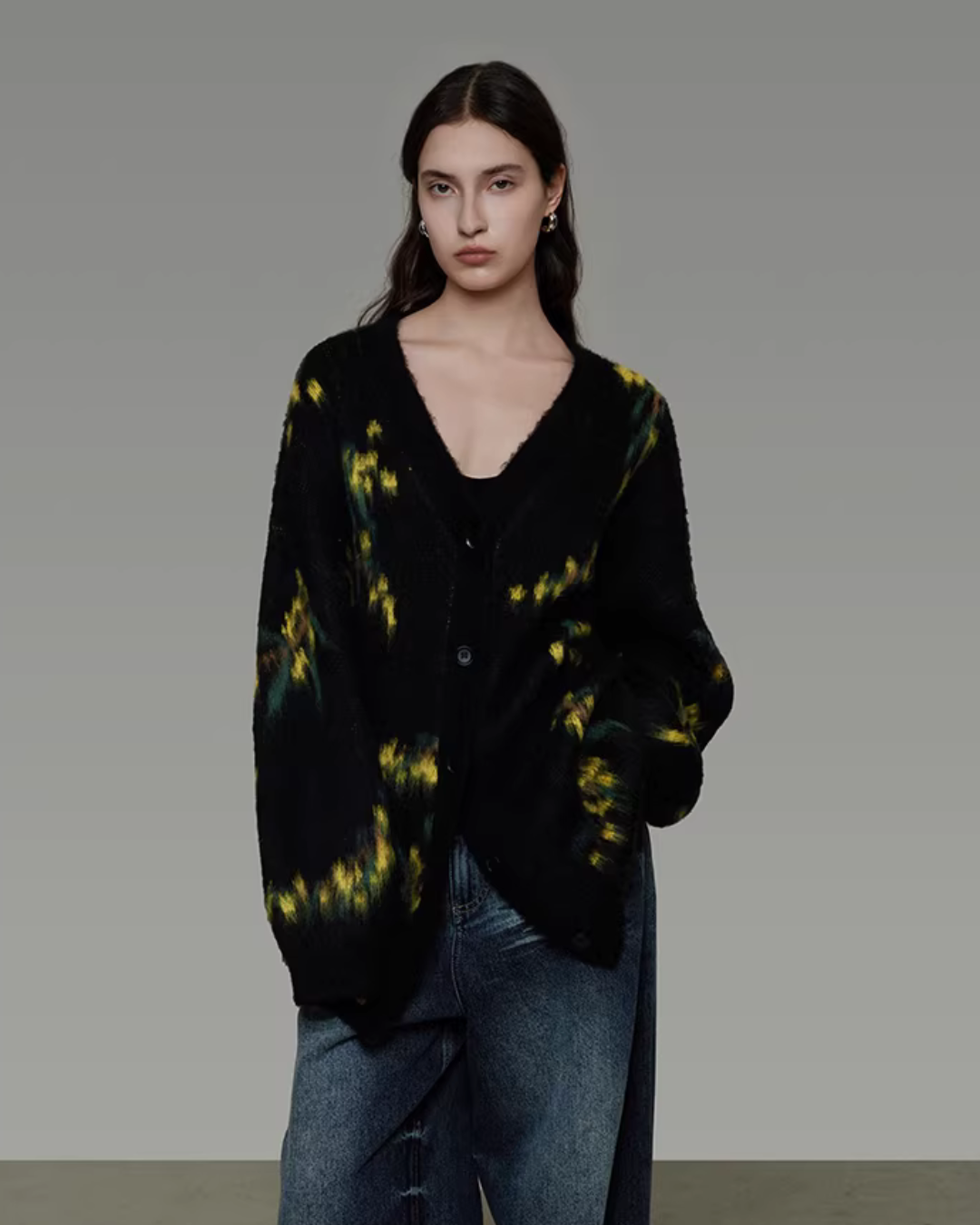 Retro Pattern Knit Cardigan UNS0038