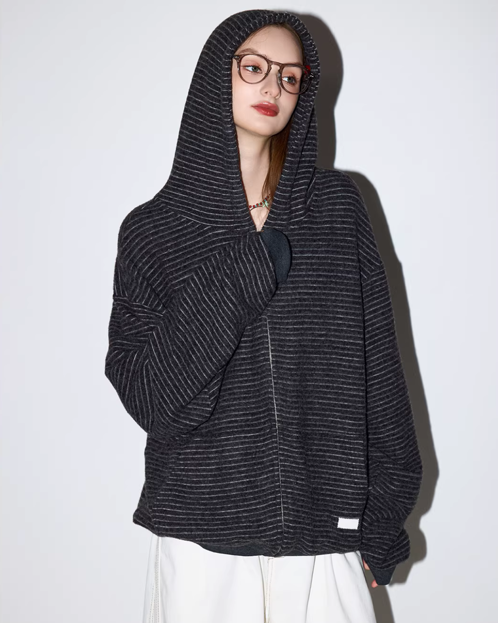 Thin Striped Zip-Up Hoodie MDB0035