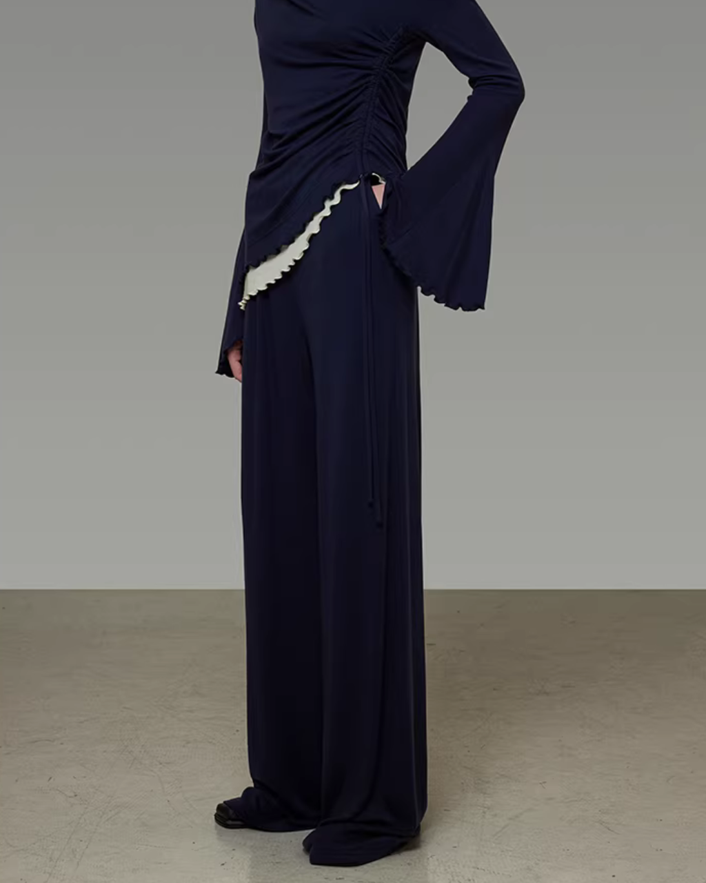 One-Shoulder Knit Top / Casual Pants / Draped Skirt UNS0023