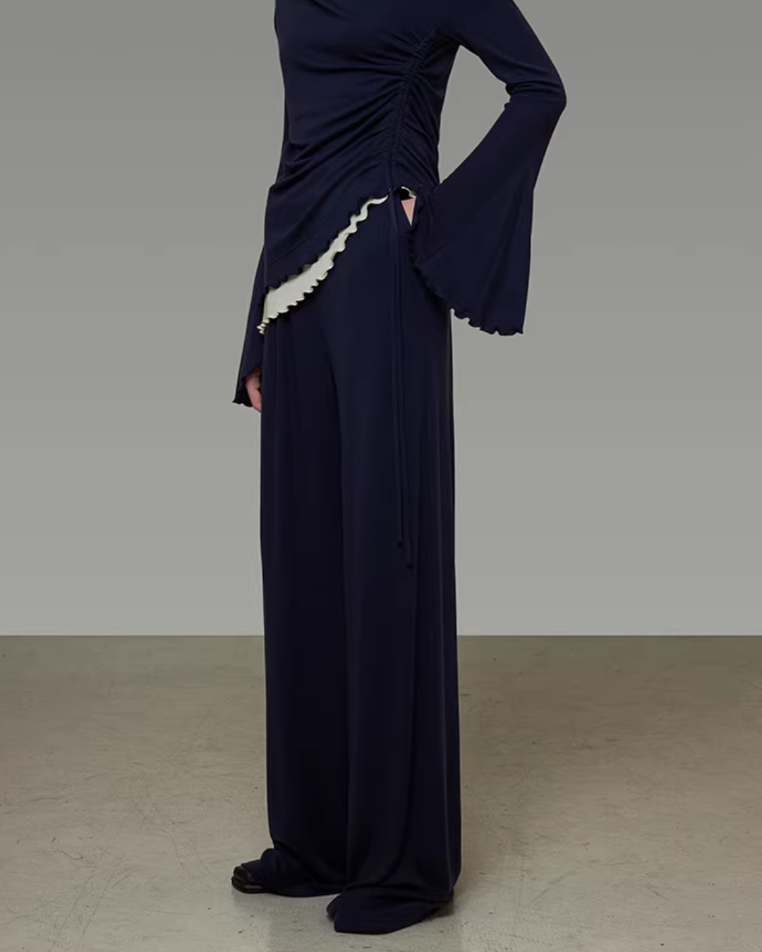 One-Shoulder Knit Top / Casual Pants / Draped Skirt UNS0023