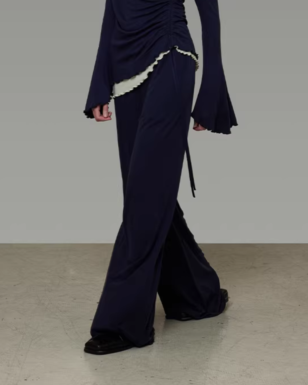 One-Shoulder Knit Top / Casual Pants / Draped Skirt UNS0023