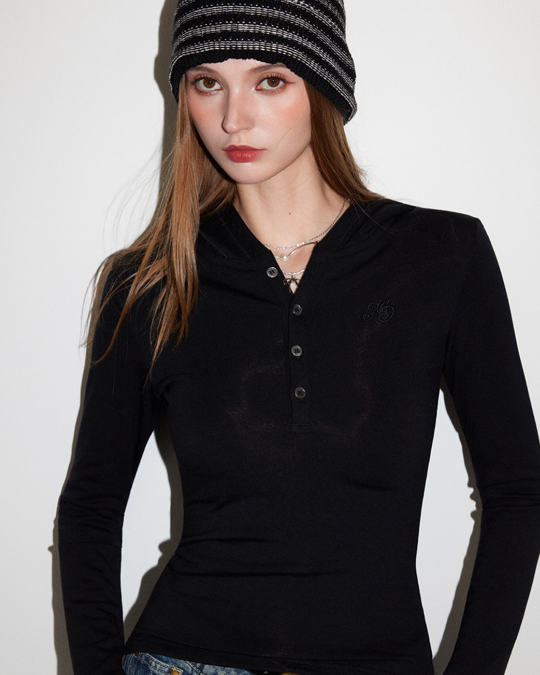 Half-Button Tight Top MDB0018