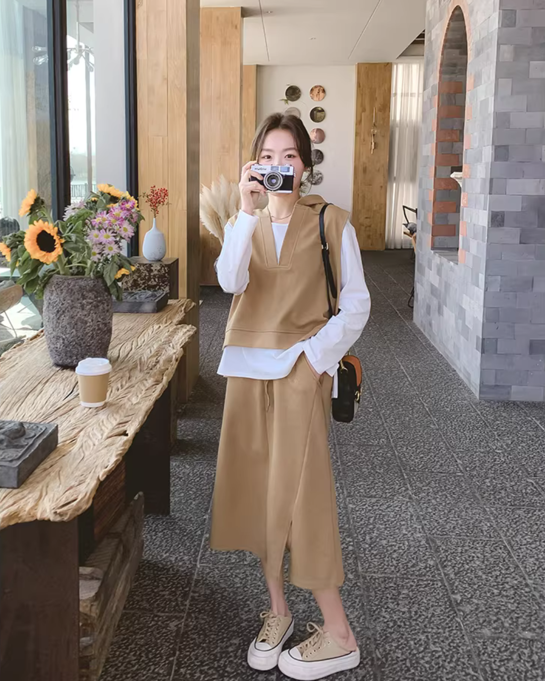 White Long-Sleeve Top / Vest / Skirt QAZ0002