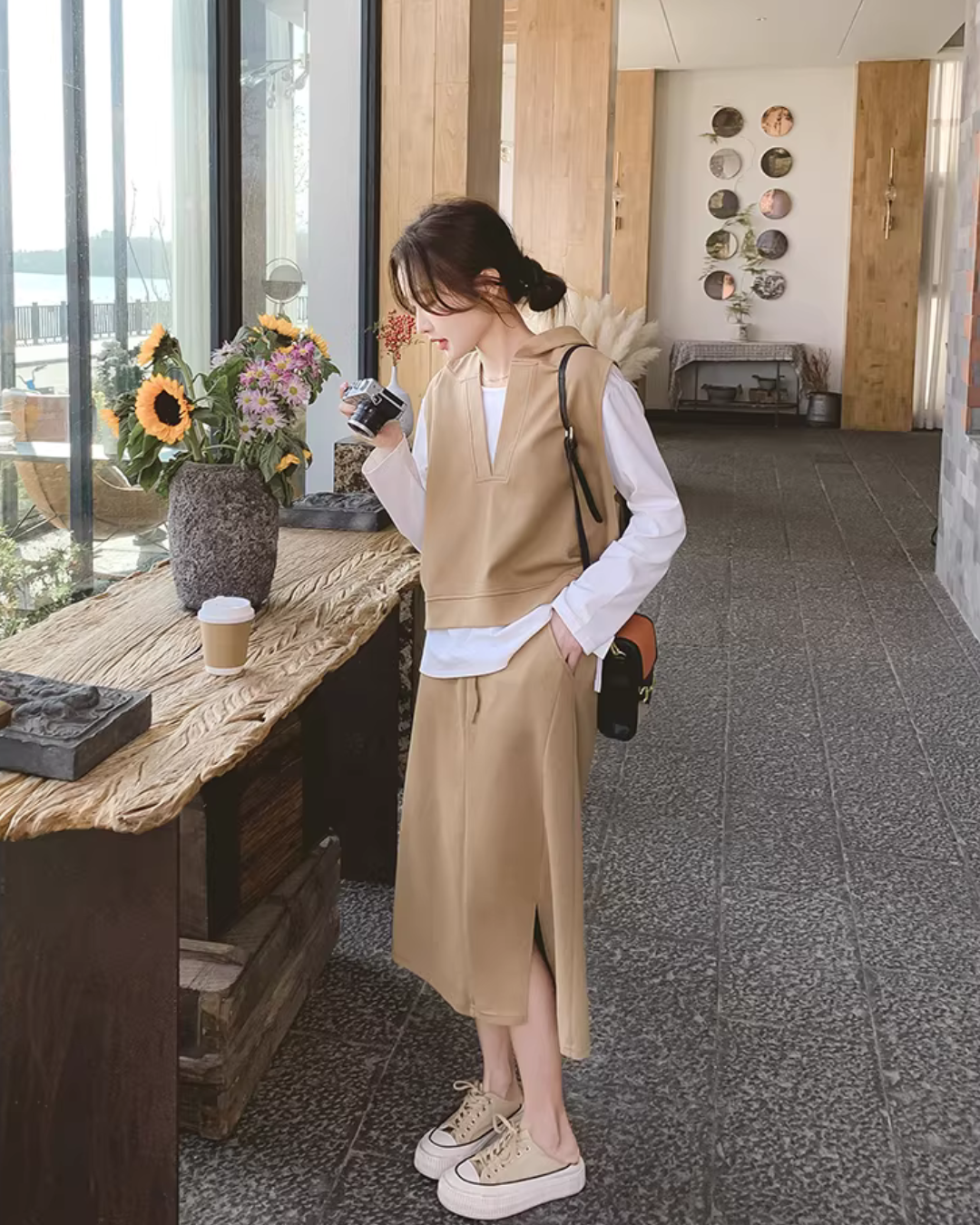White Long-Sleeve Top / Vest / Skirt QAZ0002