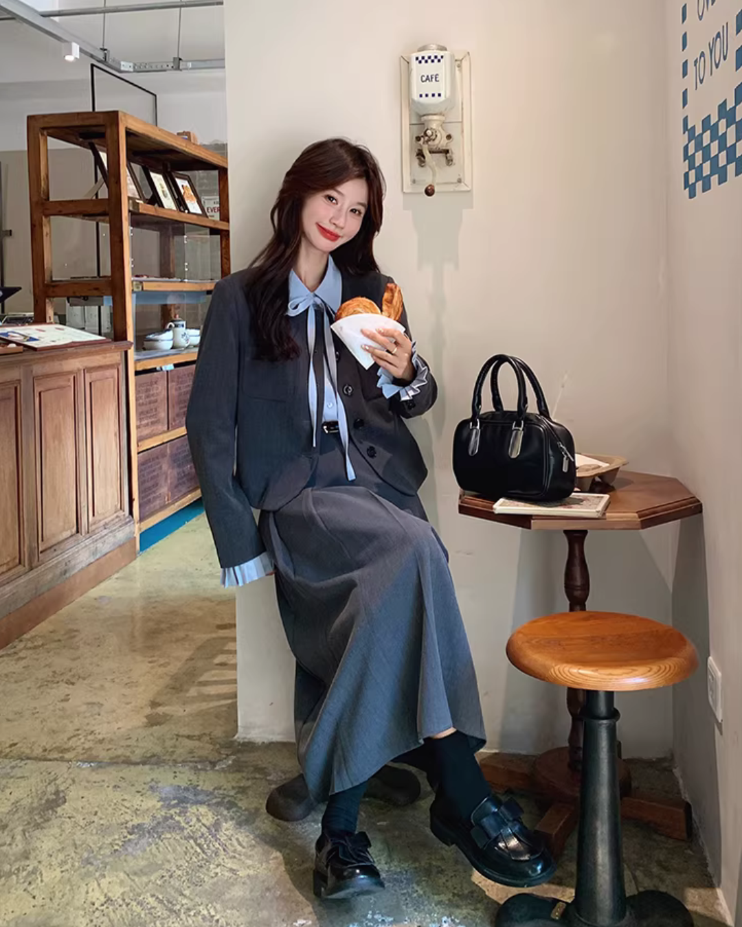 Classic Jacket / Pleated Skirt / Ribbon Tie Shirt QAZ0016
