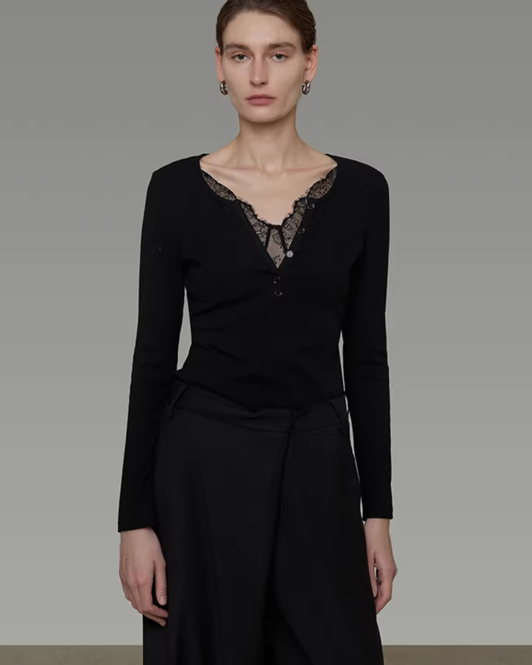 V-Neck Lace Slim Knit UNS0016