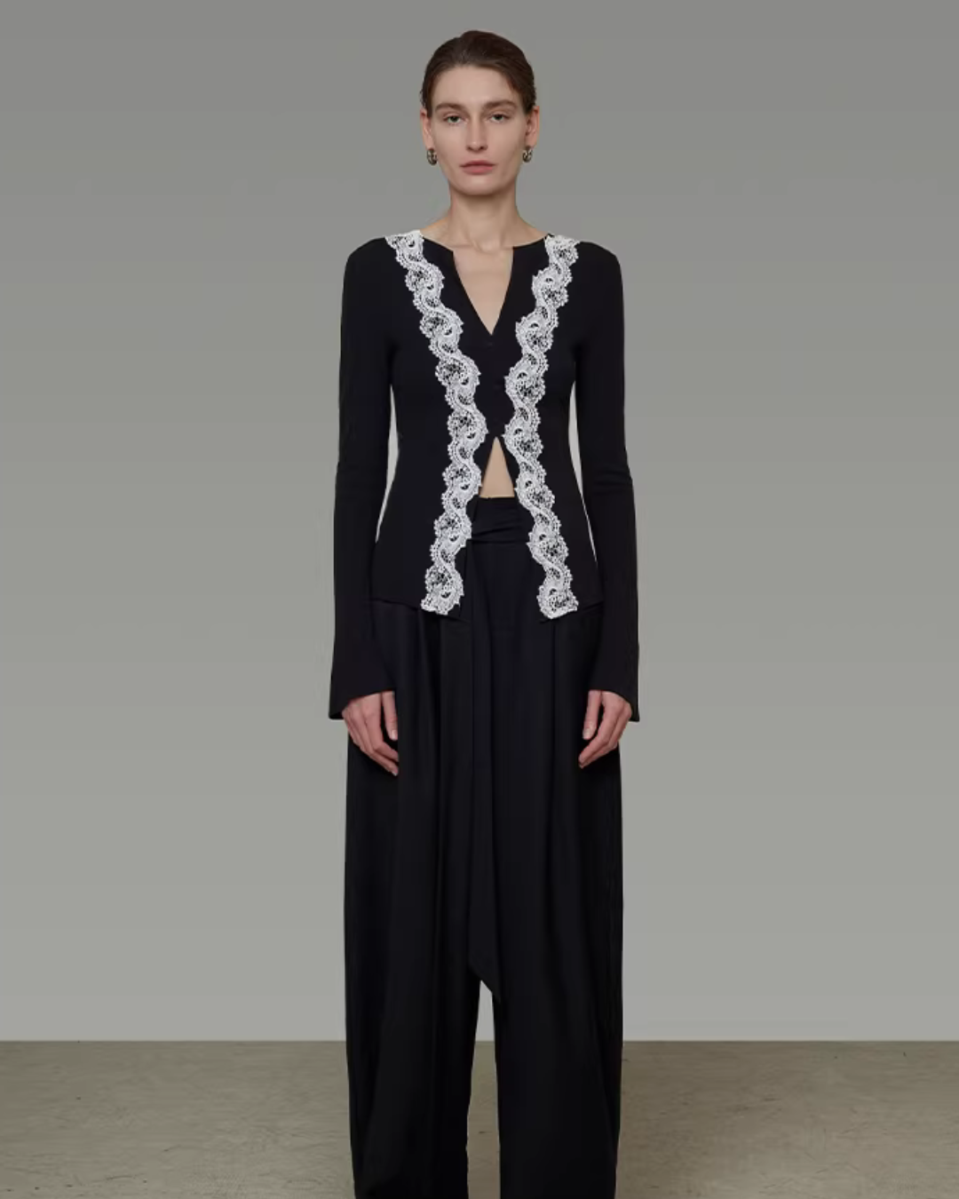 Lace Patchwork Slim Top UNS0039