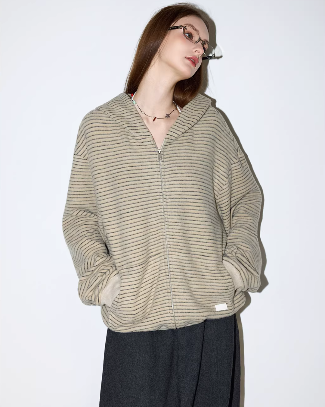 Thin Striped Zip-Up Hoodie MDB0035