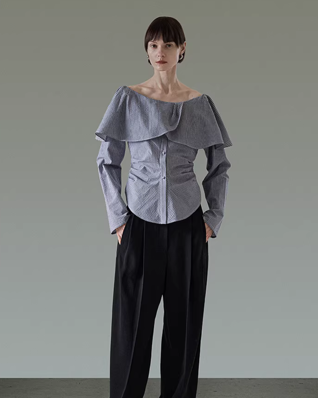 Frilled Collar Stripe Shirt UNS0013