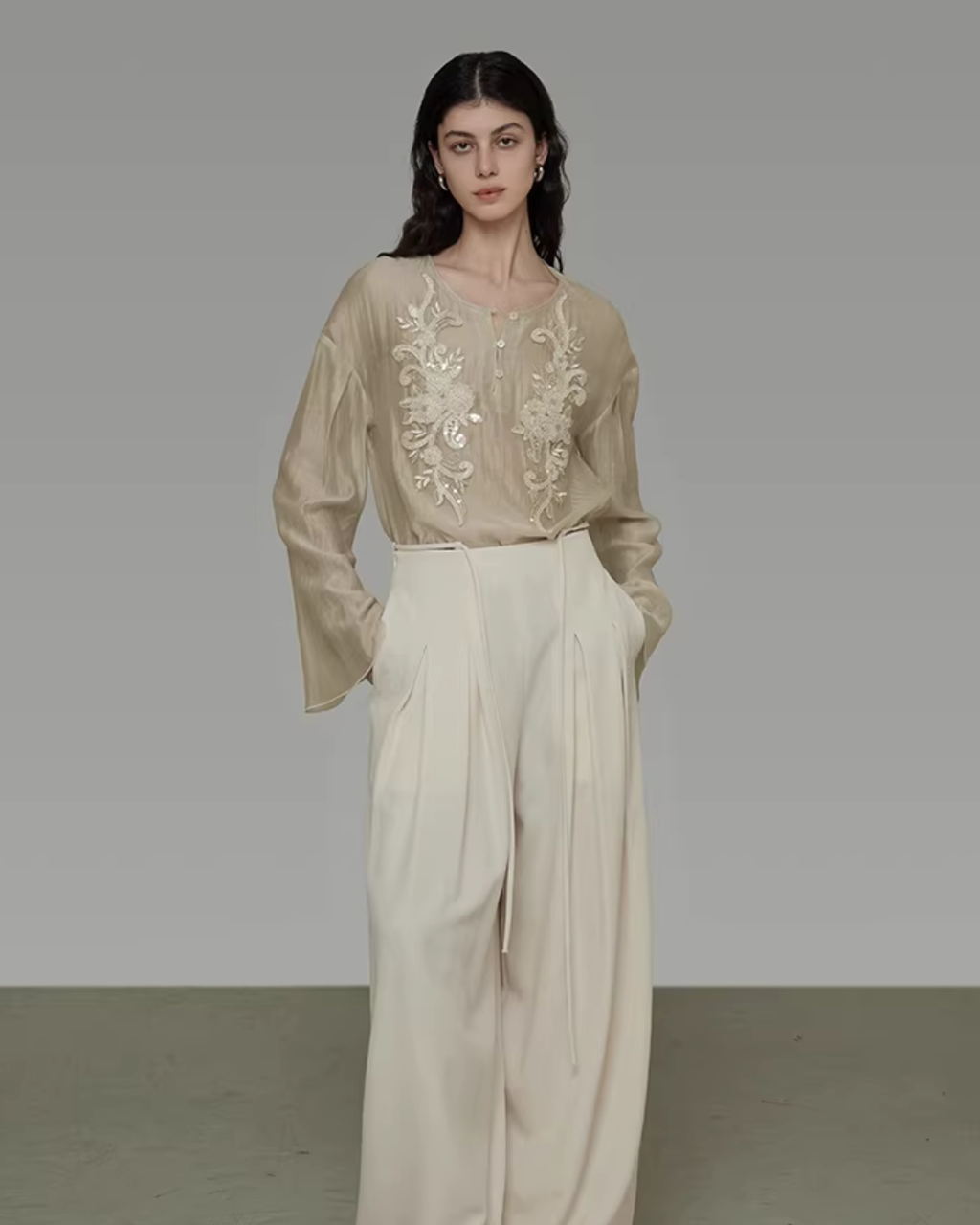 French Embroidered Round Neck Shirt UNS0027