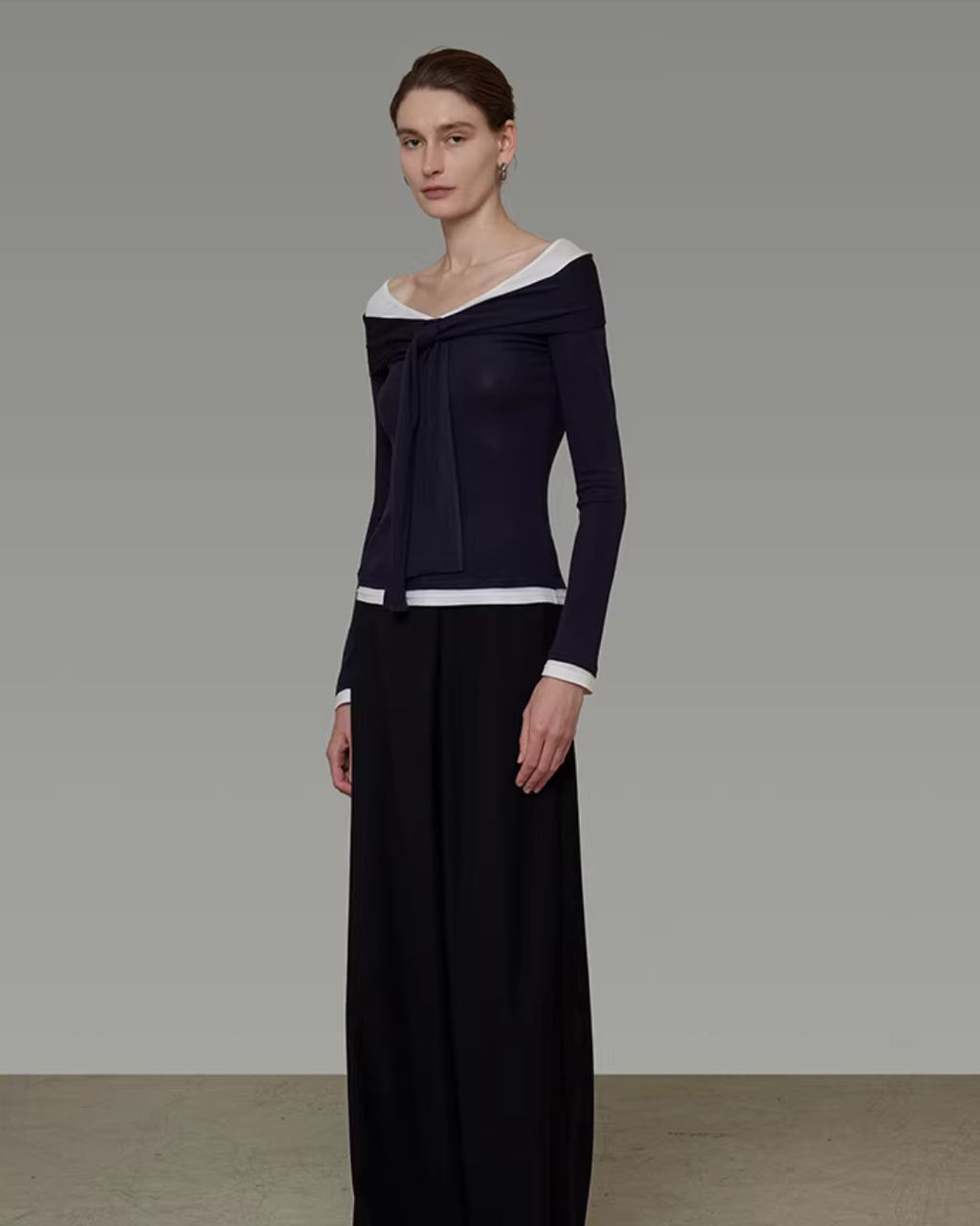 Off-Shoulder Knit Top UNS0025