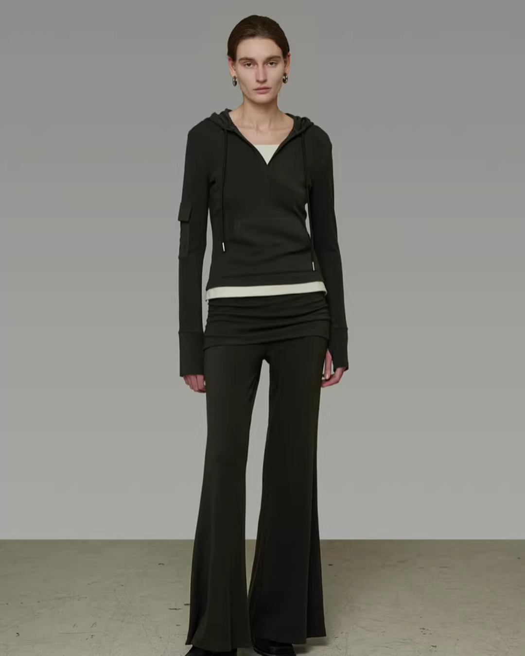 V-Neck Hooded Top / Casual Pants Set UNS0051