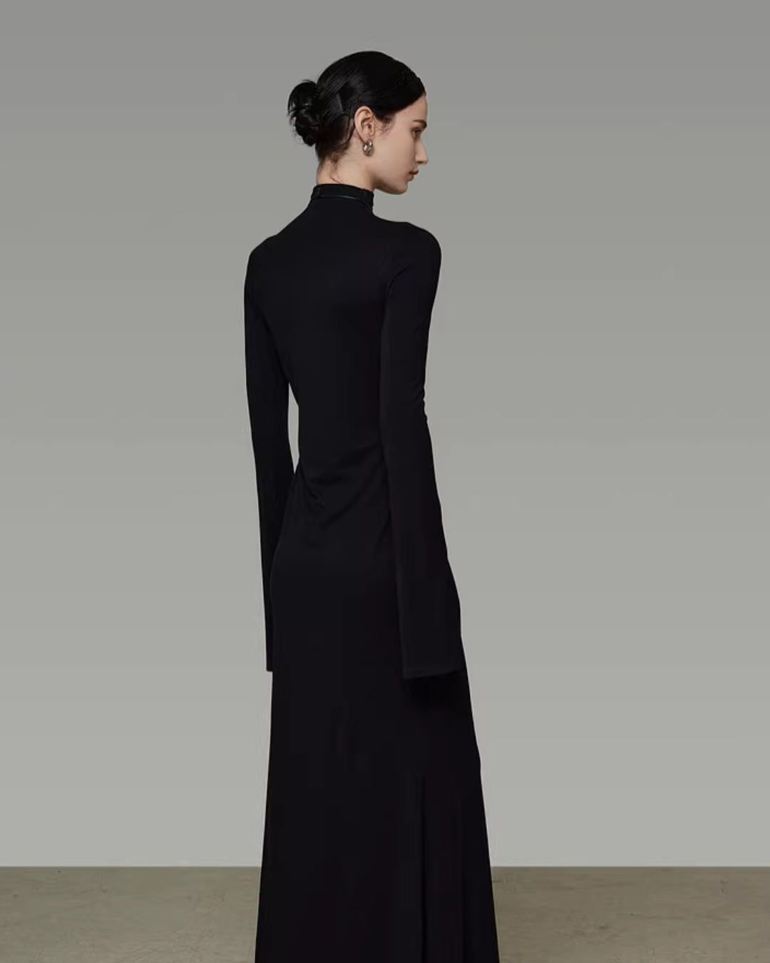 Turtleneck Slim-Fit Dress  UNS0043