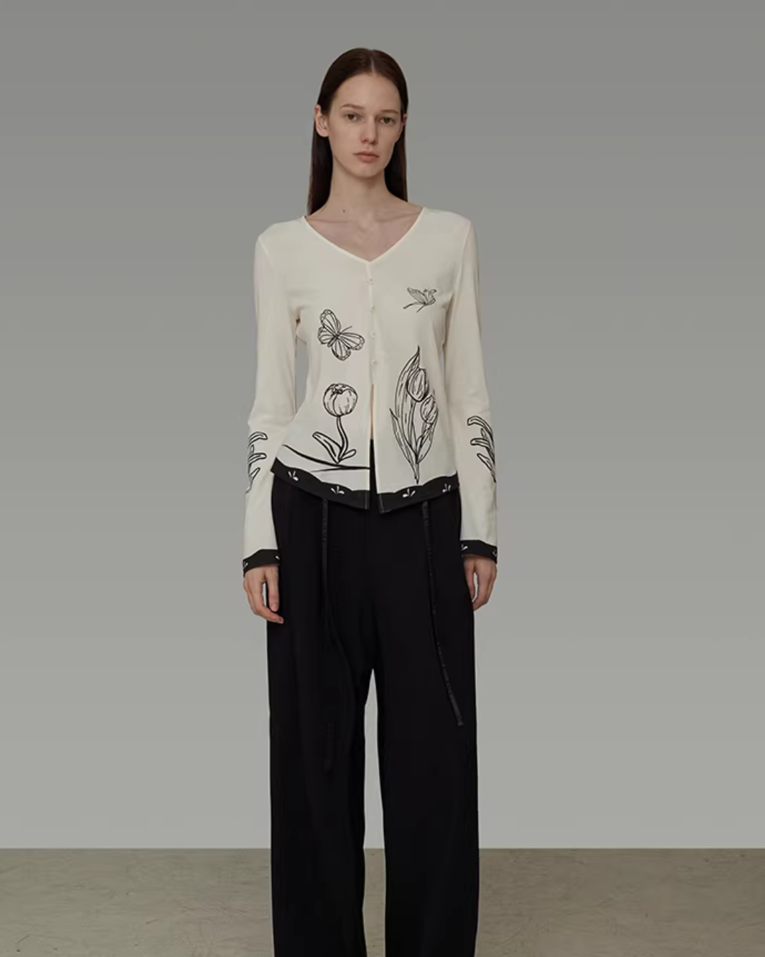 V-Neck Hand-Paint Long Sleeve Top UNS0034