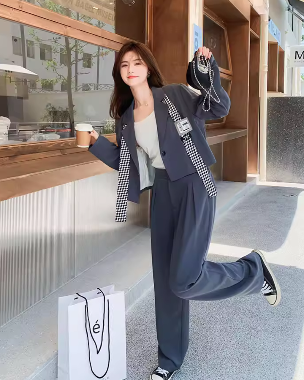 Cropped-Length Jacket / Tuck Wide Pants QAZ0067