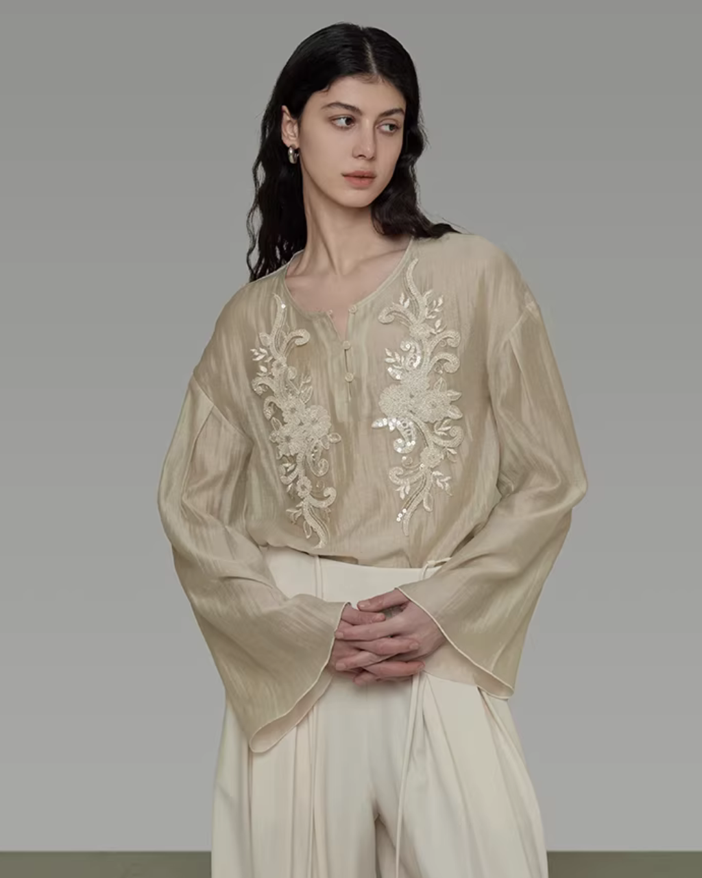 French Embroidered Round Neck Shirt UNS0027