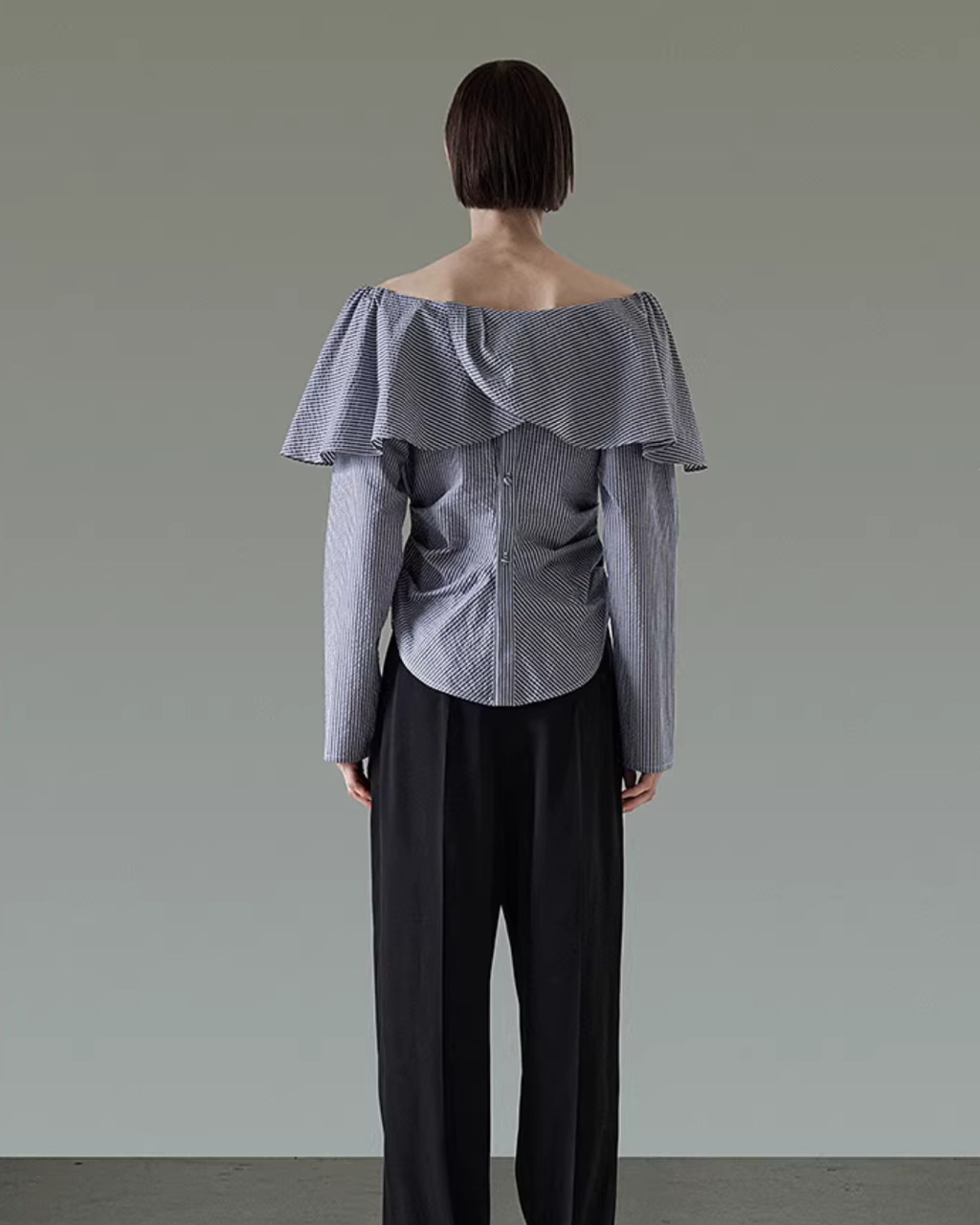 Frilled Collar Stripe Shirt UNS0013