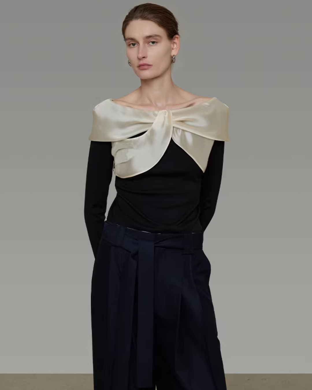 Ribbon Collar Elegant Top UNS0012