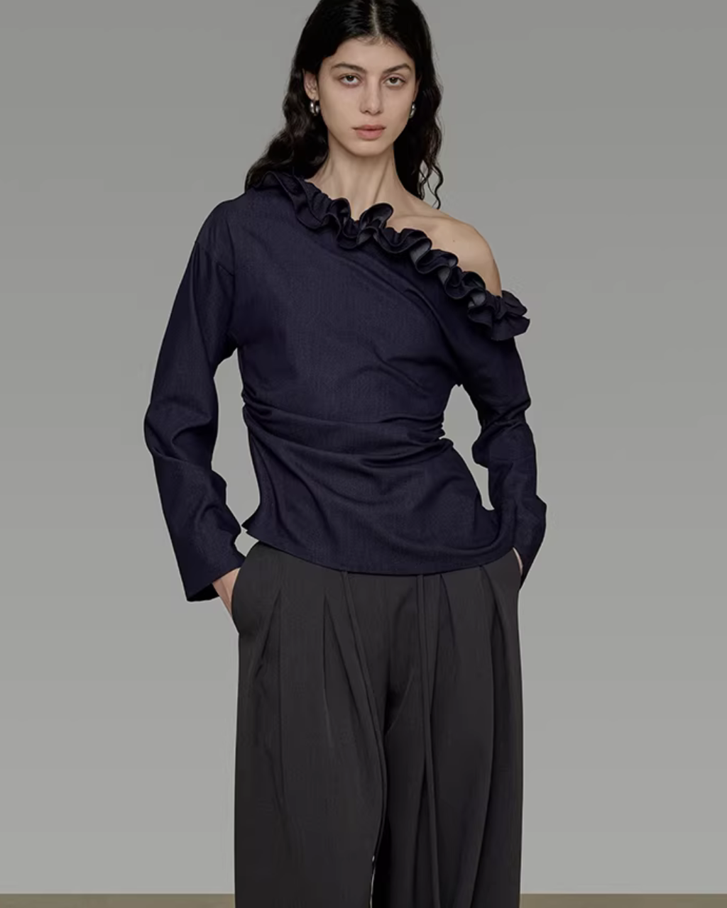 Lace Collar Off-Shoulder Top UNS0021