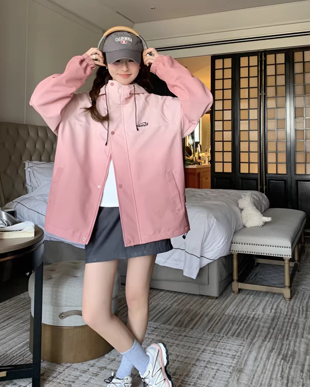 Pink Gradient Windbreaker QAZ0022