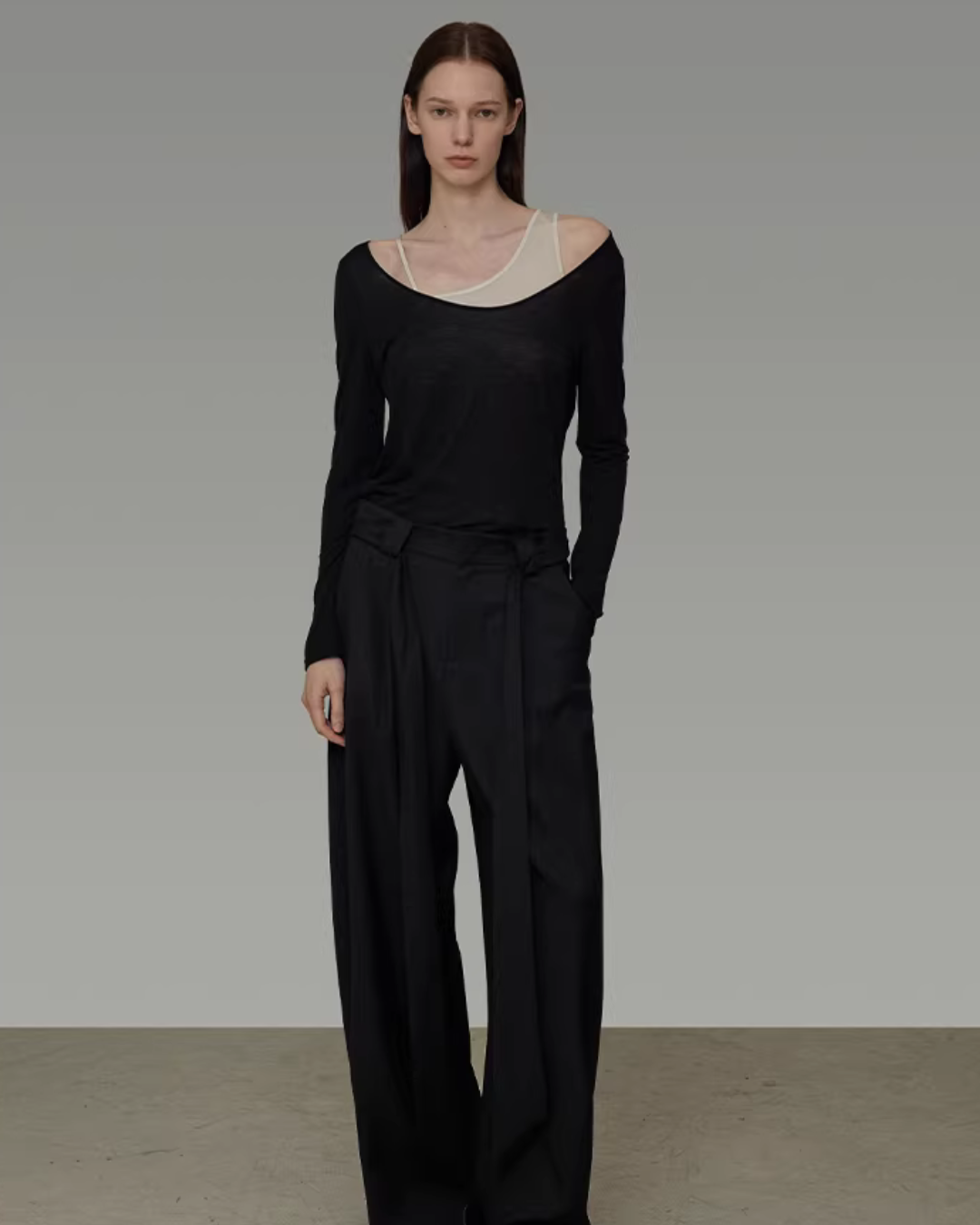 Long-Sleeve Layered Top UNS0010