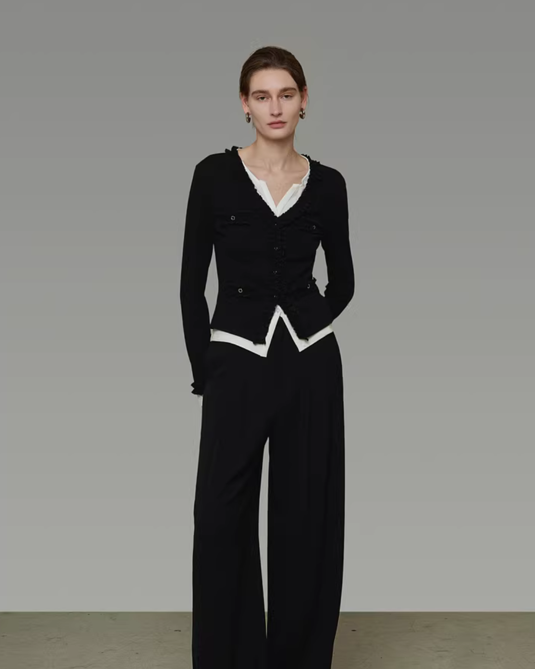 Slim Fit Long-Sleeve Top UNS0046