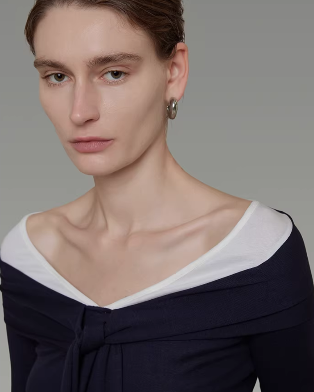 Off-Shoulder Knit Top UNS0025