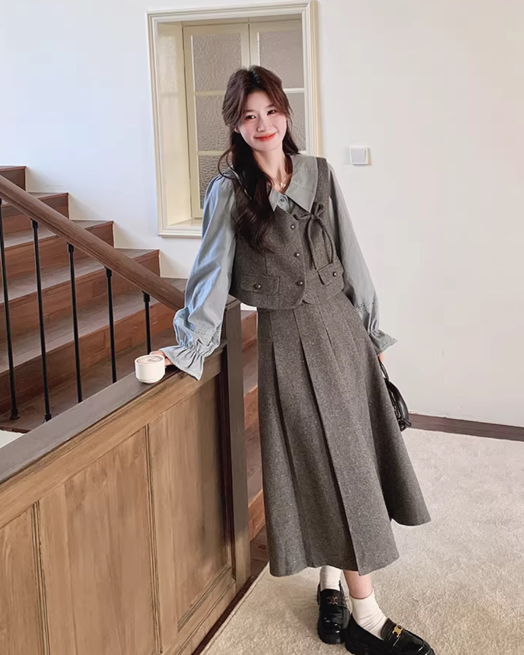 Classic Ribbon Vest / Pleated Skirt / Puff Sleeve Blouse QAZ0051