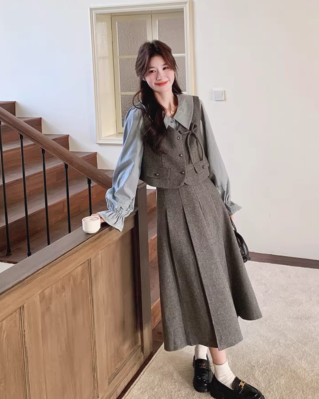 Classic Ribbon Vest / Pleated Skirt / Puff Sleeve Blouse QAZ0051