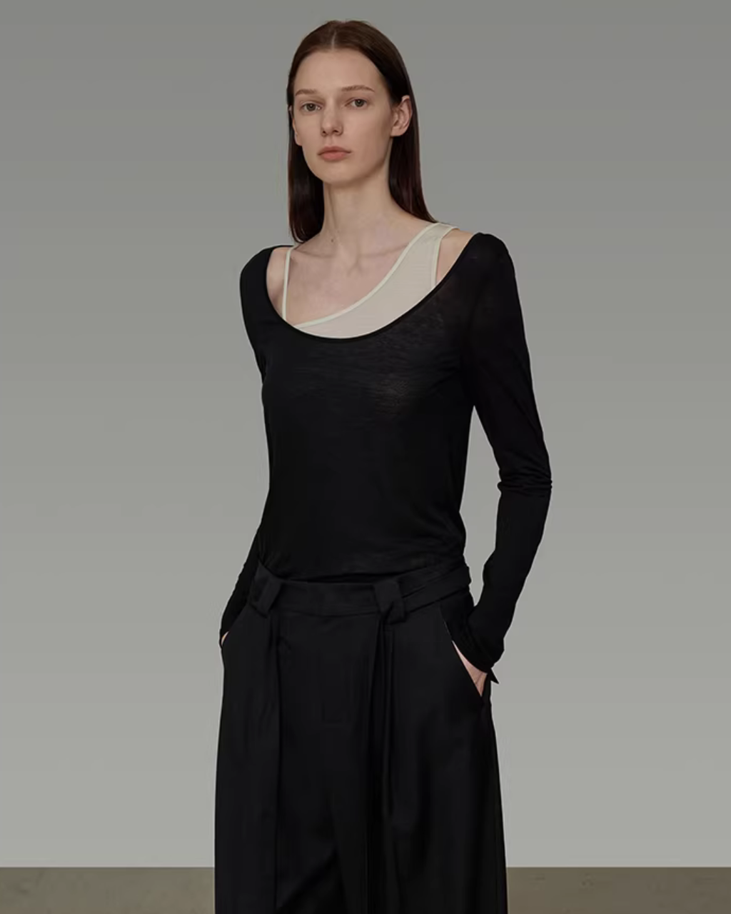 Long-Sleeve Layered Top UNS0010