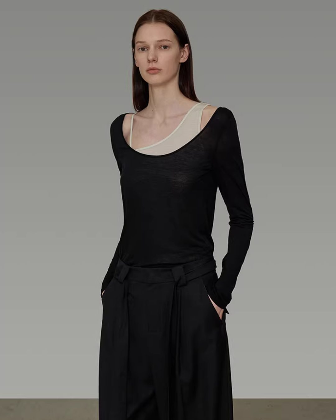 Long-Sleeve Layered Top UNS0010