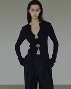 V-Neck Slim Knit Top UNS0008