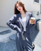Cropped-Length Jacket / Tuck Wide Pants QAZ0067