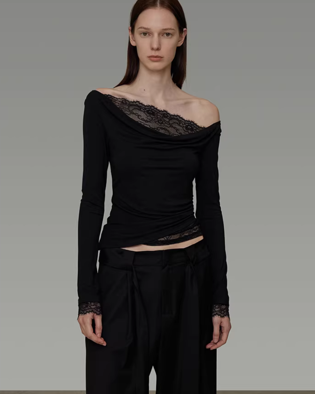 Off-Shoulder Knit Top UNS0018