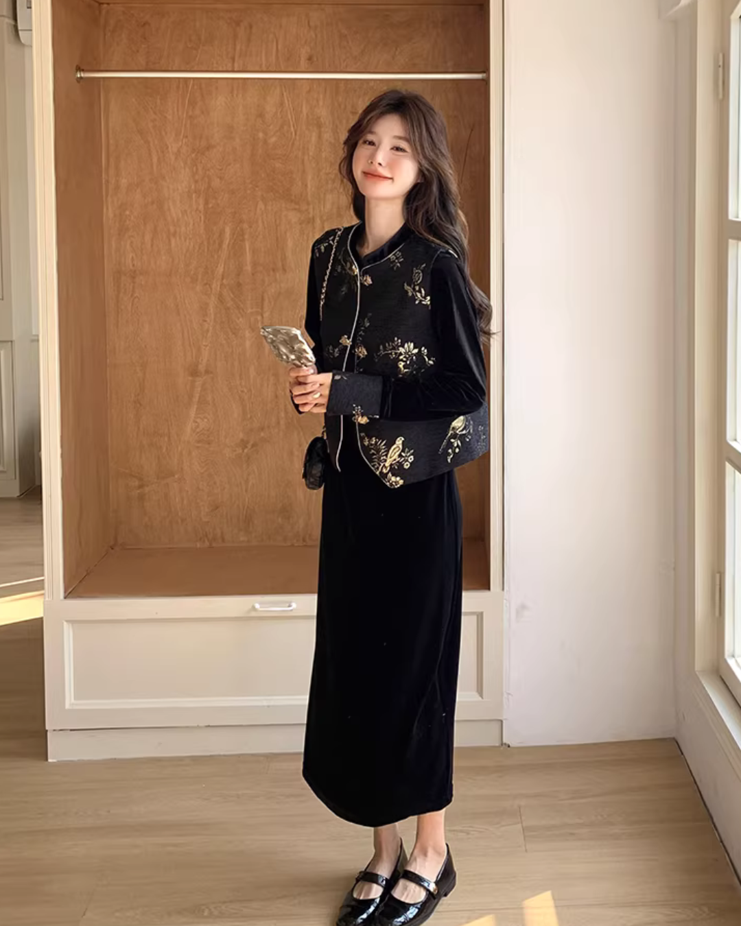 Velvet Long Dress / Oriental Embroidered Vest QAZ0064