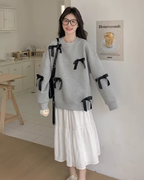 Ribbon Design Sweatshirt / White Half Skirt QAZ0037