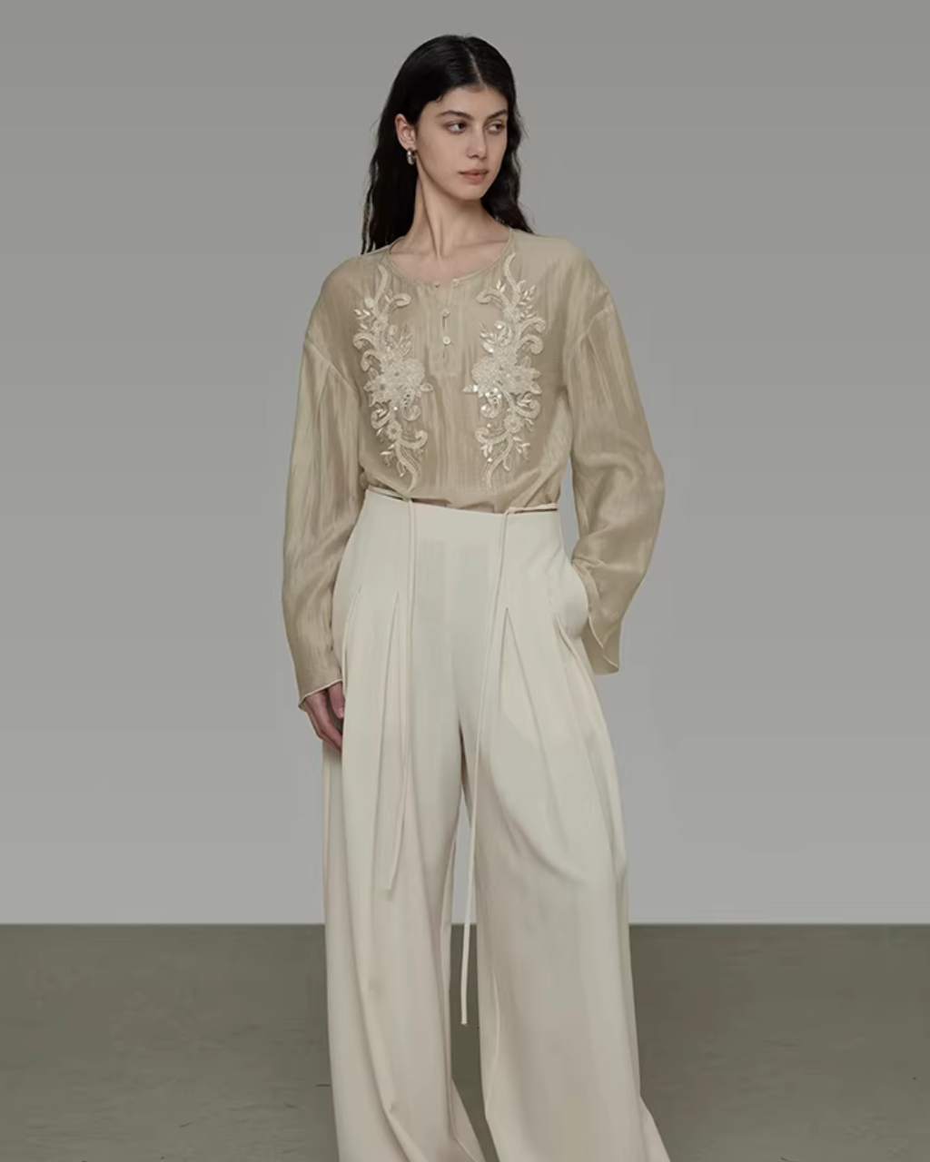 French Embroidered Round Neck Shirt UNS0027