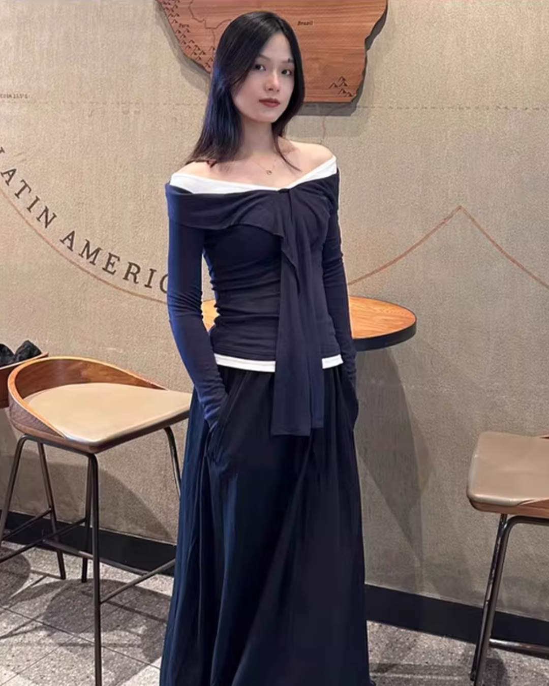 Off-Shoulder Knit Top UNS0025