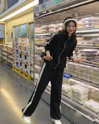 Side Line Zip-Up Hoodie / Long Pants QAZ0035