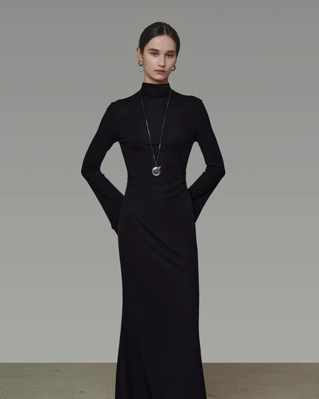 Turtleneck Slim-Fit Dress  UNS0043