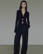 V-Neck Slim Knit Top UNS0008