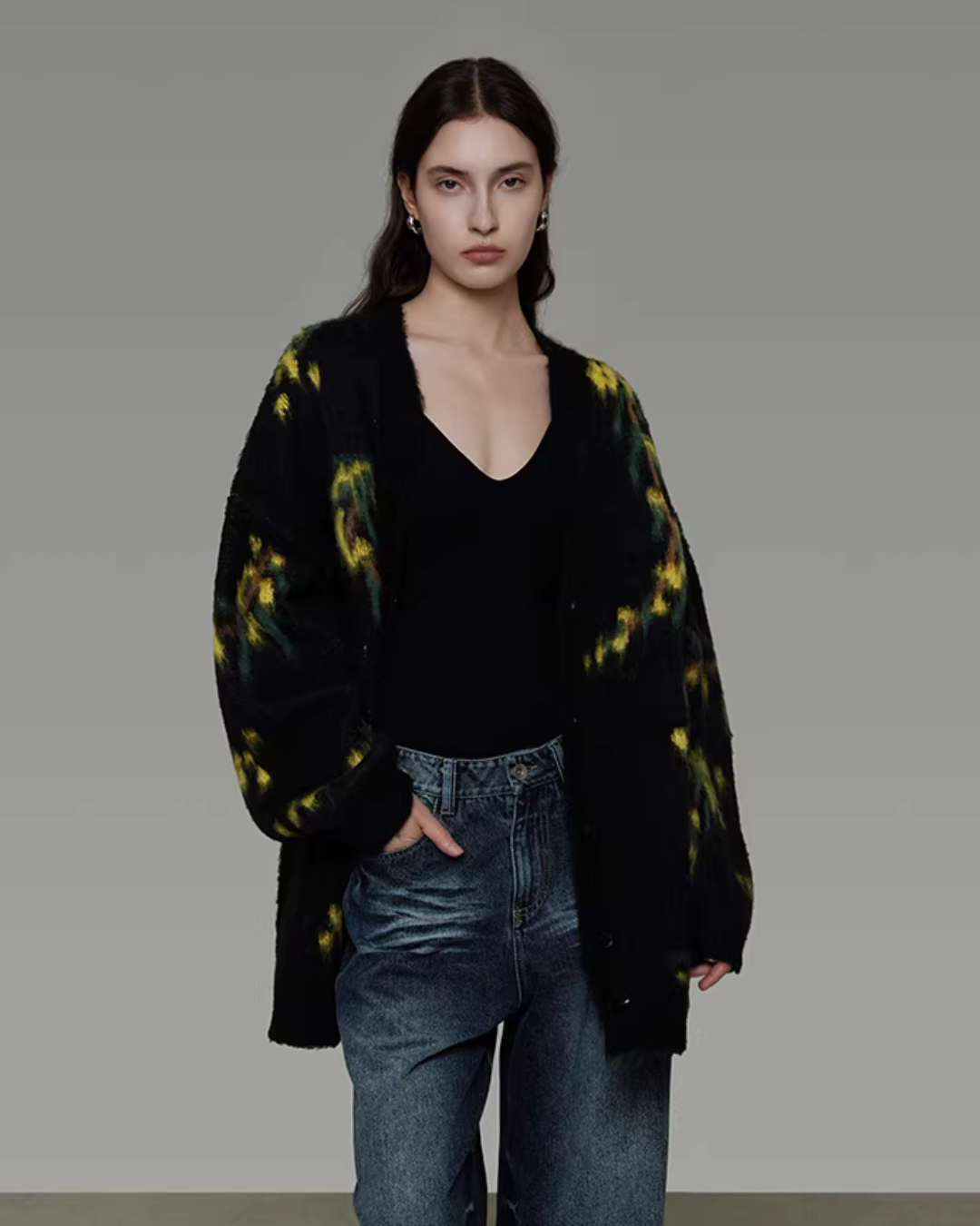 Retro Pattern Knit Cardigan UNS0038