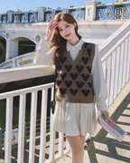 V-neck Heart Vest / Flare Mini Skirt QAZ0028