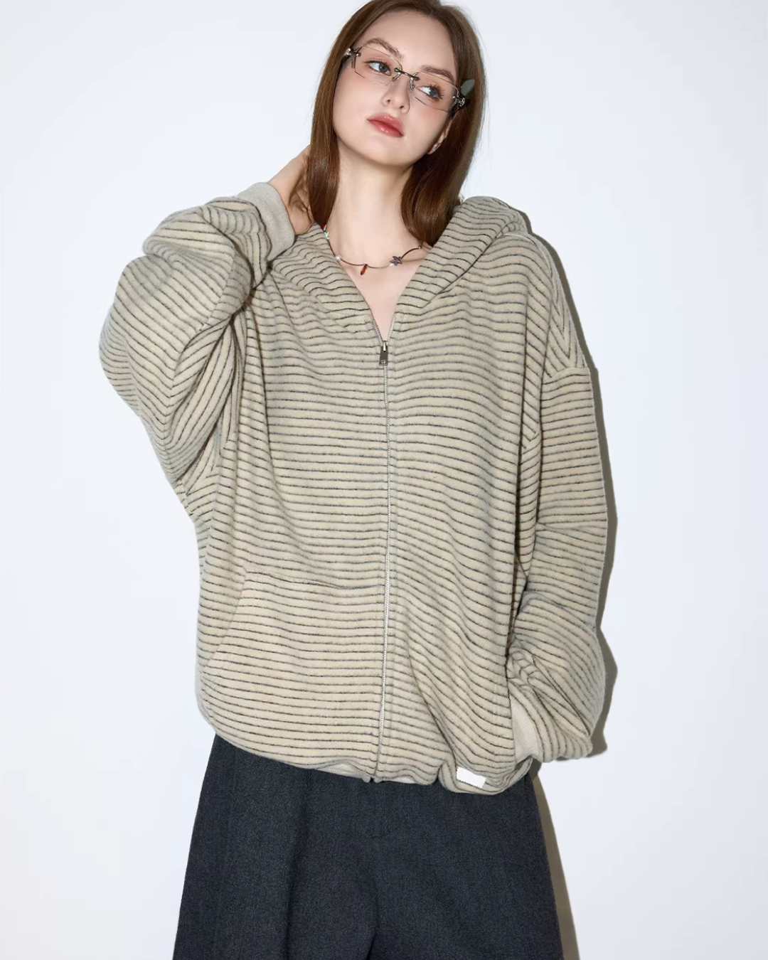 Thin Striped Zip-Up Hoodie MDB0035
