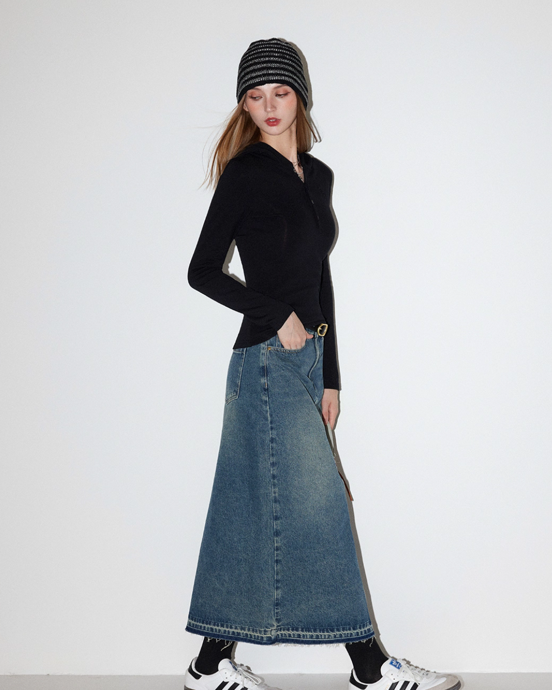 Half-Button Tight Top MDB0018