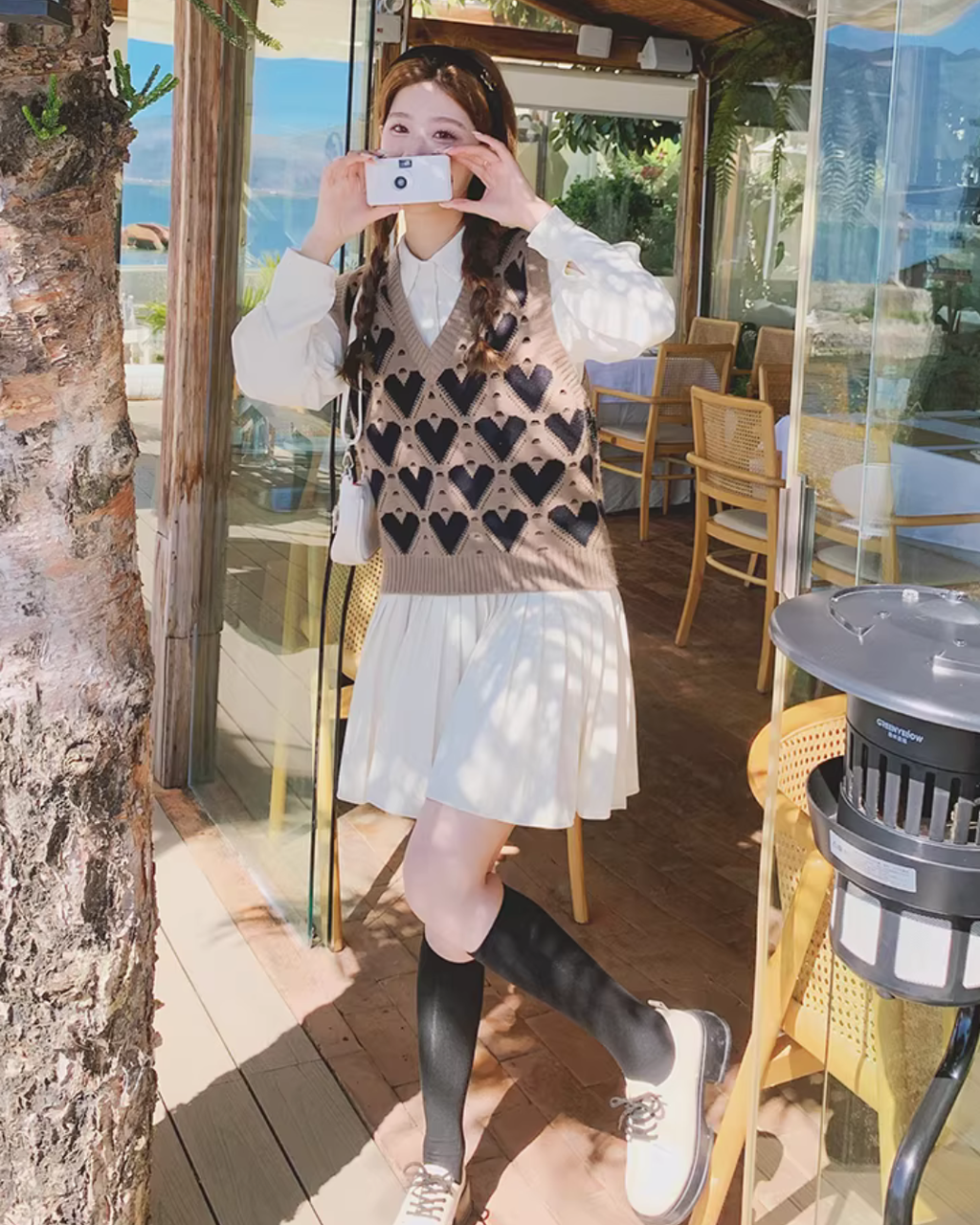 V-neck Heart Vest / Flare Mini Skirt QAZ0028