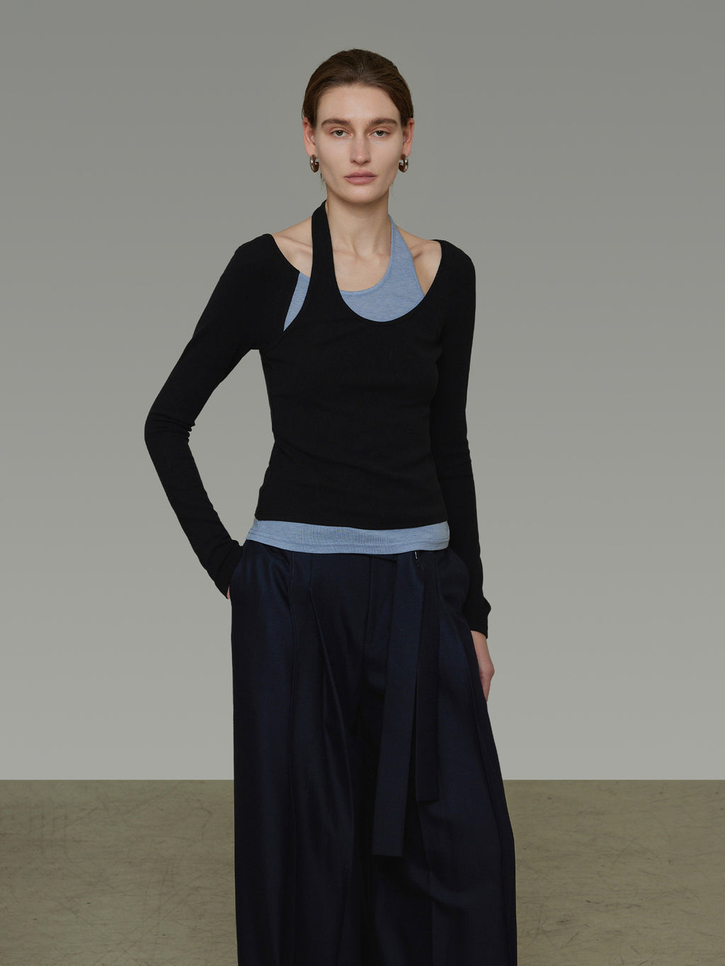 Halter Slim Fit Top UNS0047