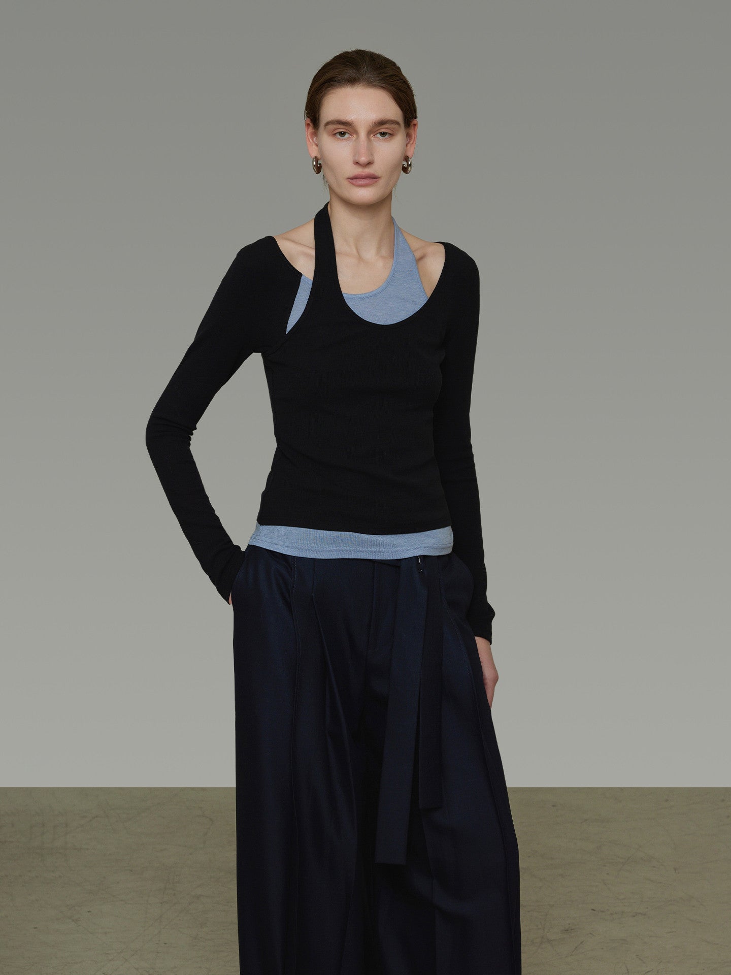 Halter Slim Fit Top UNS0047