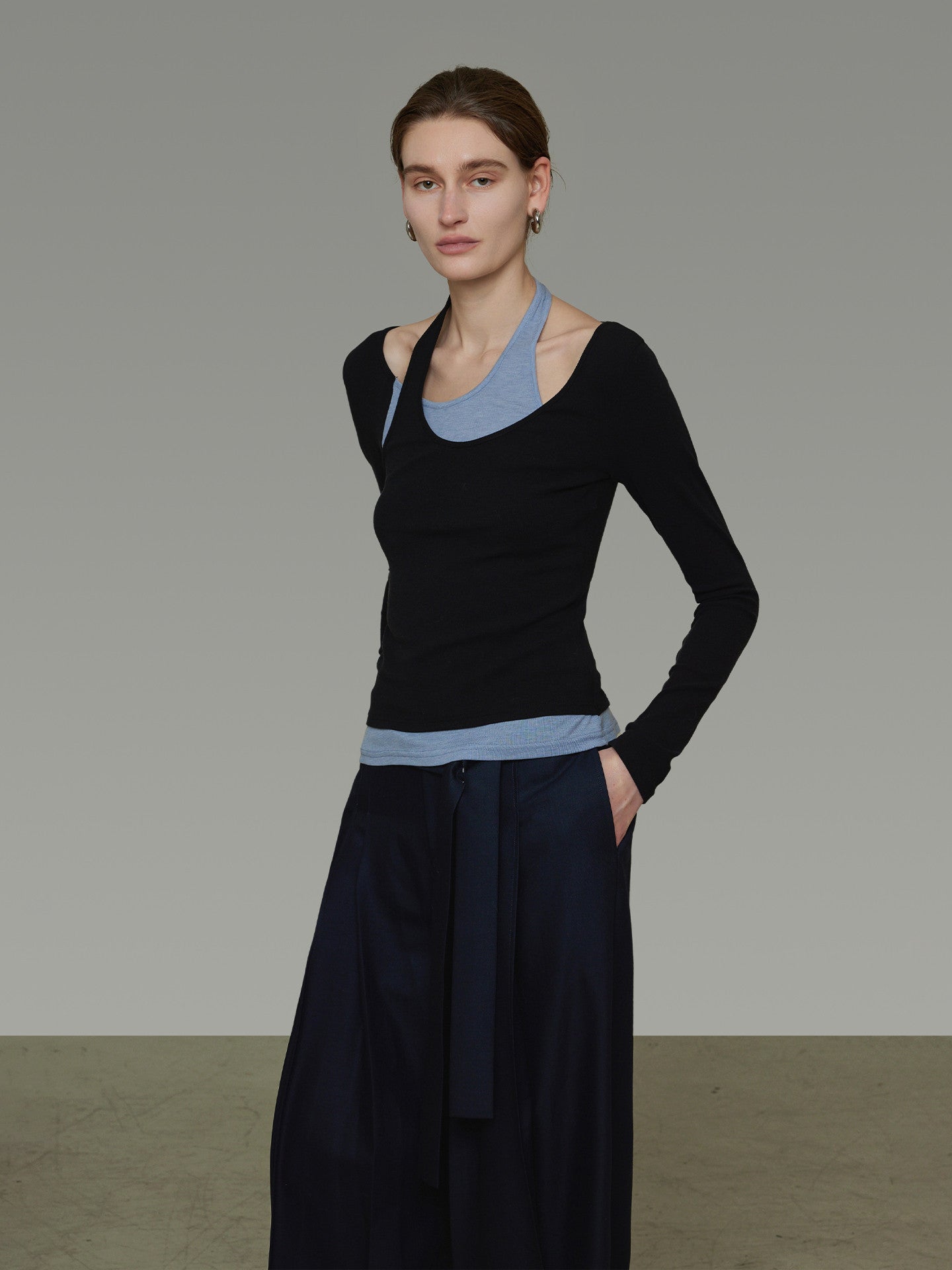 Halter Slim Fit Top UNS0047